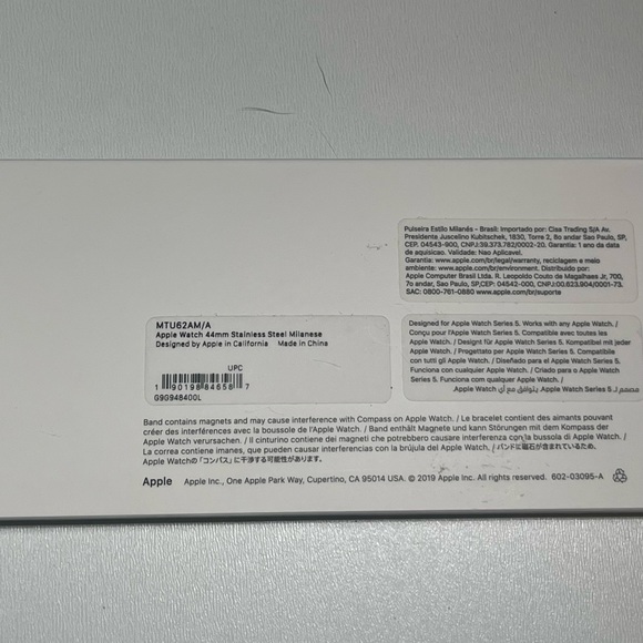 **SOLD** Apple | Watch Strap 44mm S/S Milanese - Picture 6 of 7